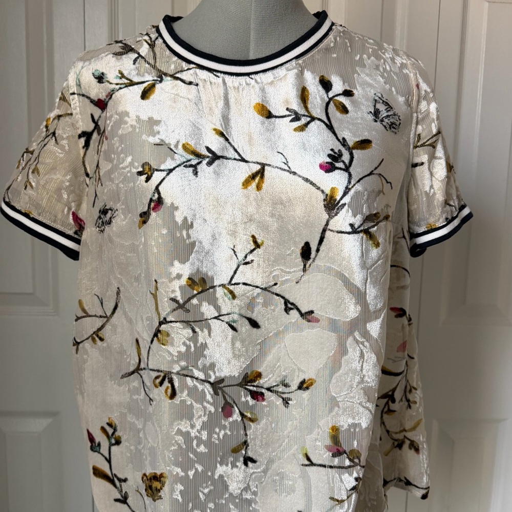 Floral Embroidered White Short-Sleeve Women's Top